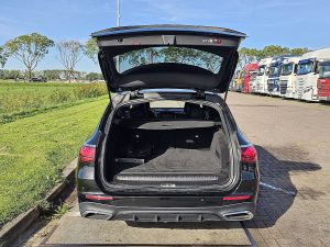 Przestrzeń ładunkowa — Mercedes-Benz E-KLASSE De Hybride Nappa z 2024 roku