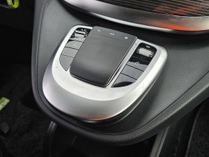 Wyposażenie specjalne wnętrza, ujęcie 2 — Mercedes-Benz EQV 300 L2 Navi 7-Persoons z 2024 roku