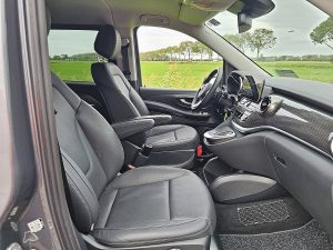 Wnętrze kabiny — Mercedes-Benz EQV 300 L2 Navi 7-Persoons z 2024 roku
