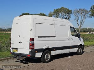 Strona pasażera z tyłu — Mercedes-Benz SPRINTER 213 z 2016 roku