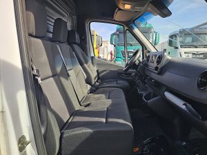 Wnętrze kabiny — Mercedes-Benz SPRINTER 314 z 2019 roku