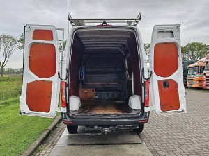 Przestrzeń ładunkowa — Mercedes-Benz SPRINTER 316 ac automaat EURO6 z 2020 roku