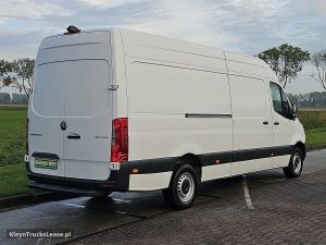 Strona pasażera z tyłu — Mercedes-Benz SPRINTER 317 L3H2 Maxi Mbux Autom z 2022 roku