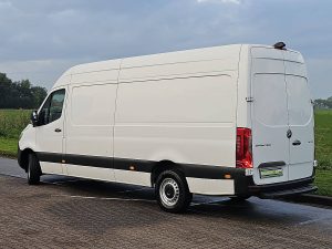 Strona kierowcy z tyłu — Mercedes-Benz SPRINTER 317 L3H2 Maxi Mbux Autom z 2022 roku
