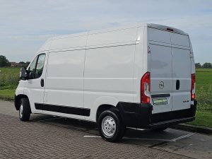 Strona kierowcy z tyłu — Opel MOVANO 2.2 L2H2 Airco Euro6 z 2024 roku