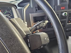 Wyposażenie specjalne wnętrza, ujęcie 3 — Renault C 380 Platform 21Ton z 2014 roku