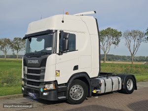 Strona kierowcy z przodu — Scania R500 z 2022 roku