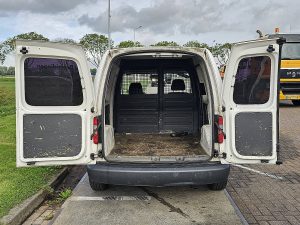 Przestrzeń ładunkowa — Volkswagen CADDY 1.6 L1 75Pk NAP Airco! z 2015 roku