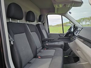 Wnętrze kabiny — Volkswagen CRAFTER 35 2.0 L3H3 LED 2xZijdeur ! z 2021 roku