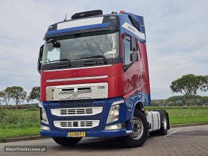 Przód pojazdu — Volvo FH 460 z 2019 roku