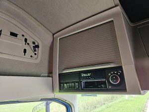 Wyposażenie specjalne wnętrza, ujęcie 2 — Volvo FH 460 z 2022 roku