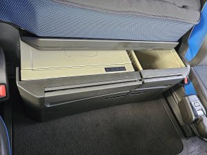 Wyposażenie specjalne wnętrza — Volvo FH 500 z 2022 roku