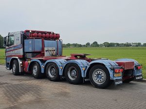 Strona kierowcy z tyłu — Volvo FM 13.500 EEV 10X4 HEAVY DUTY z 2011 roku