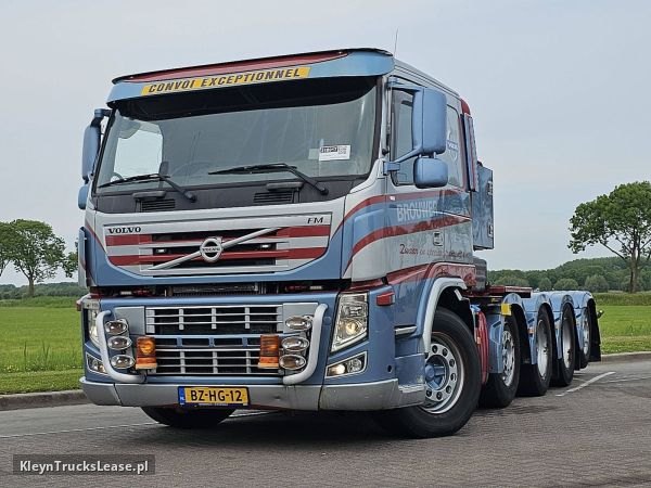 Volvo FM 13.500 EEV 10X4 HEAVY DUTY z 2011 roku, ciągnik siodłowy z zagranicy — przód pojazdu